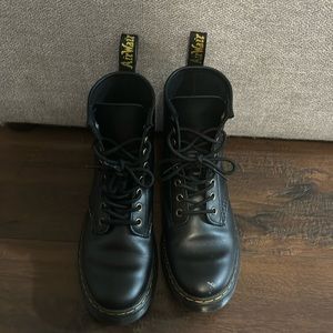 Barely used. White mark on boot